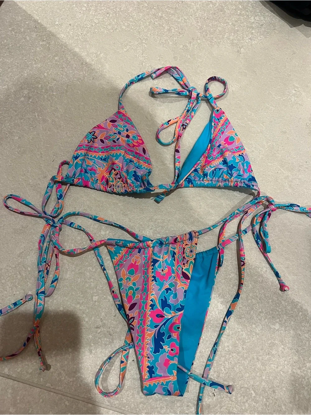 Frankies Bikinis vibrant pink